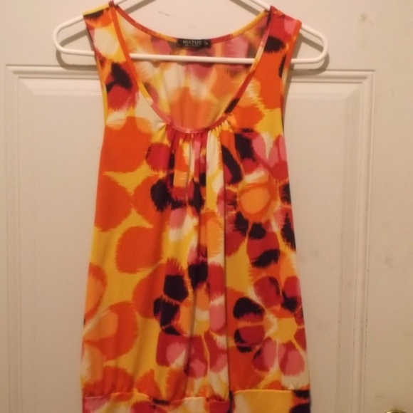 "Haitus", back-tying halter * New - Picture 2 of 6